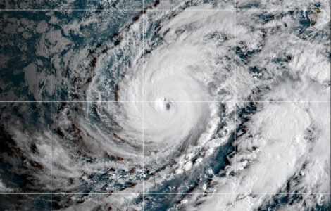 Hurricane Lowell expected to pass near one Hawaiian island and cause major rains statewide